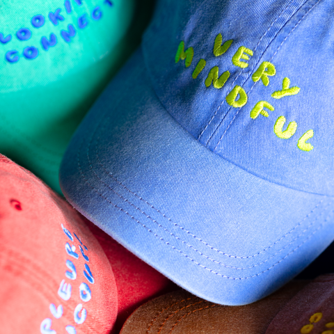 'je pleure beaucoup' red hat